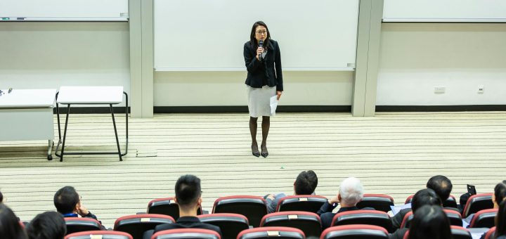 how to improve public speaking